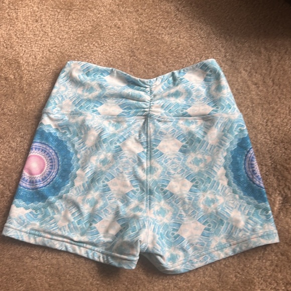 WOLVEN Shorts New Never Worn Chakra - Picture 3 of 3